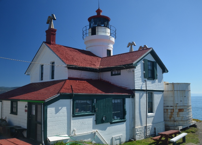 Batter Point Lighthouse 